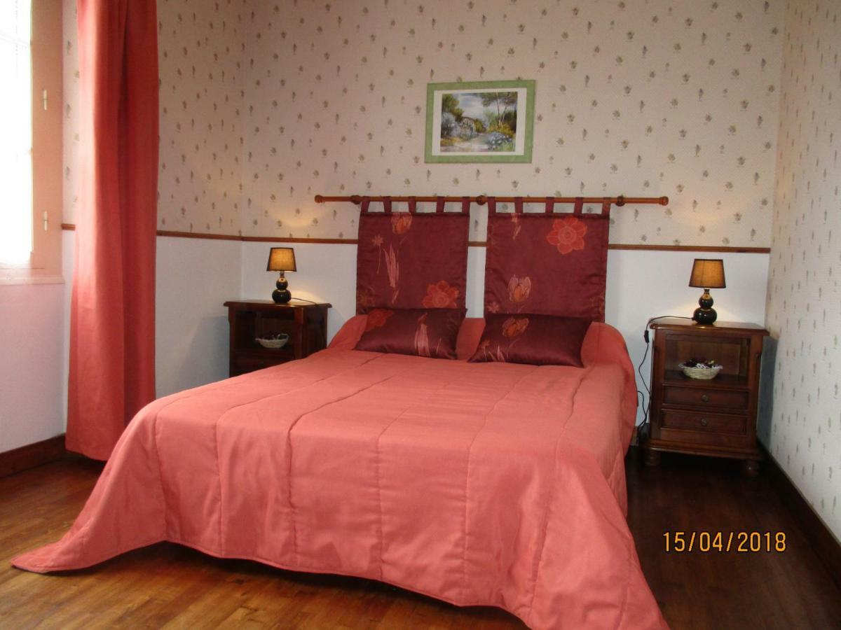 Gîte de Bazeille Saint-Avit-Sénieur Extérieur photo